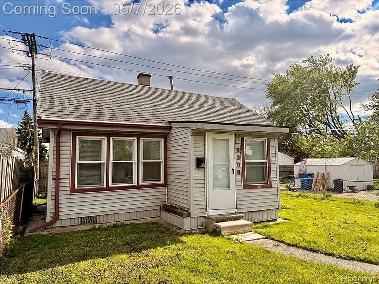 Listing photo 2