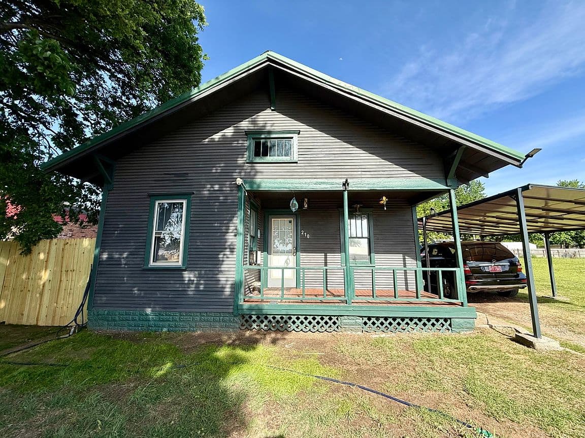 Primary listing photo