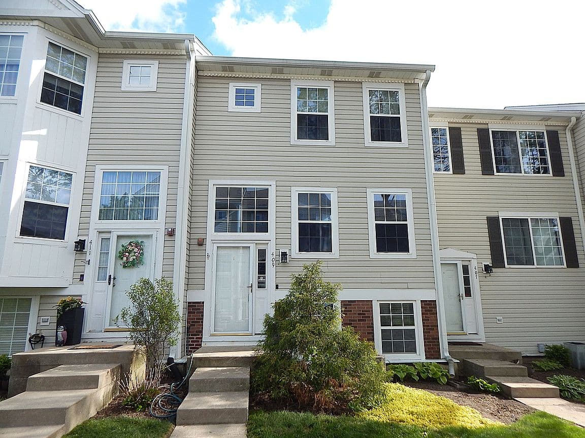 Primary listing photo