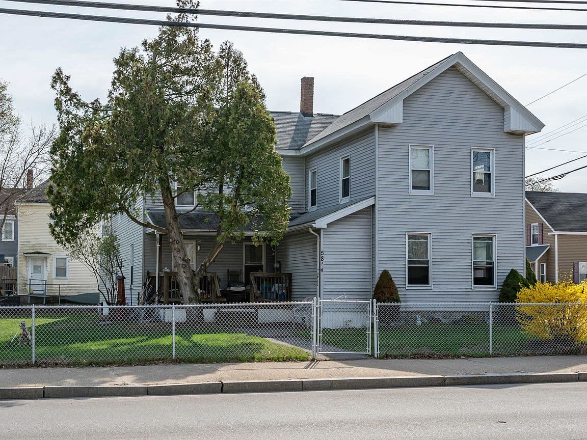 Primary listing photo