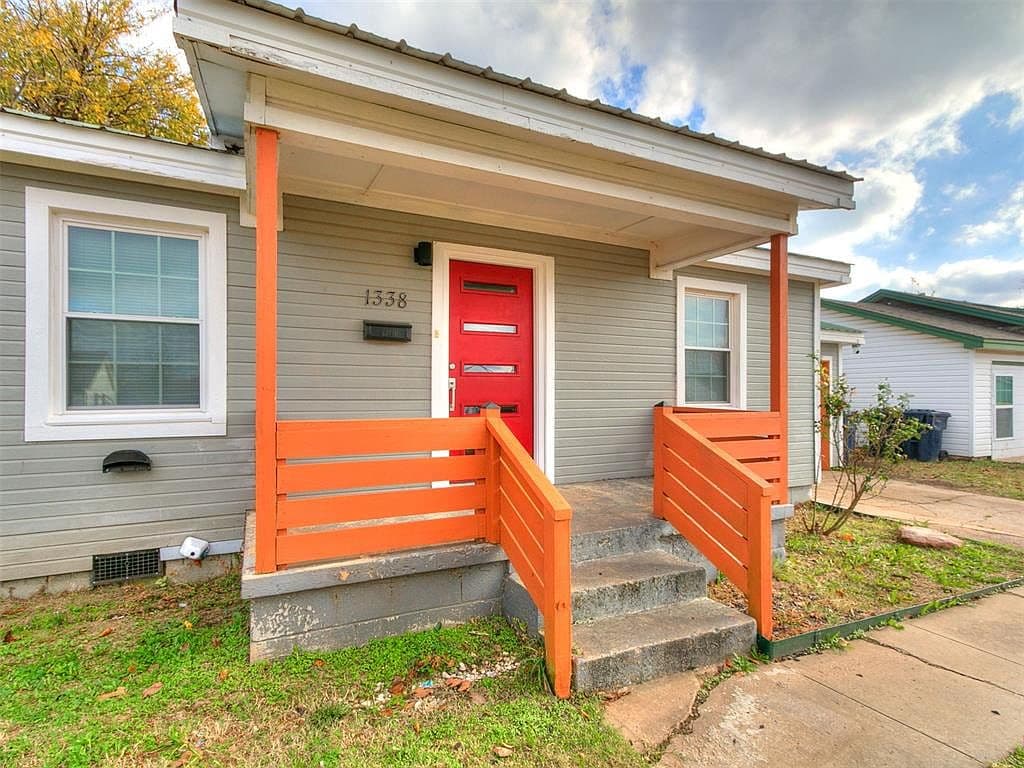 Primary listing photo