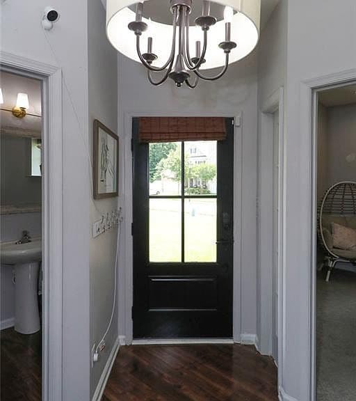 Listing photo 4