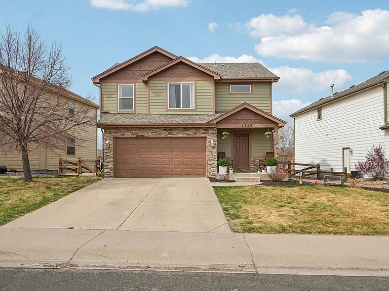 Listing photo 2