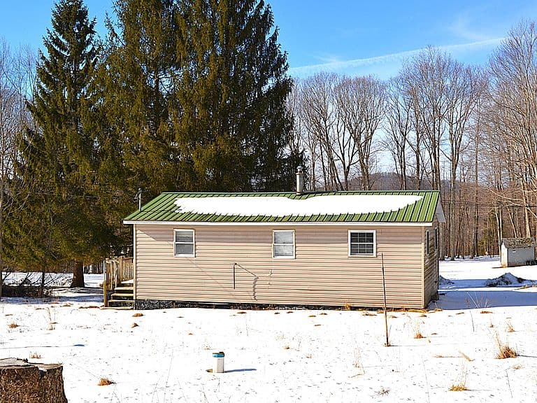 Listing photo 4