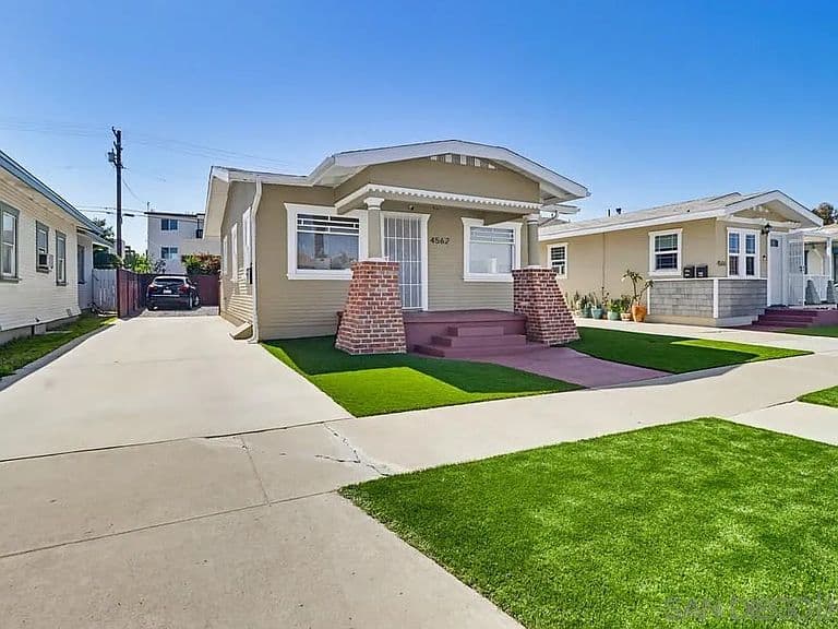 Listing photo 3