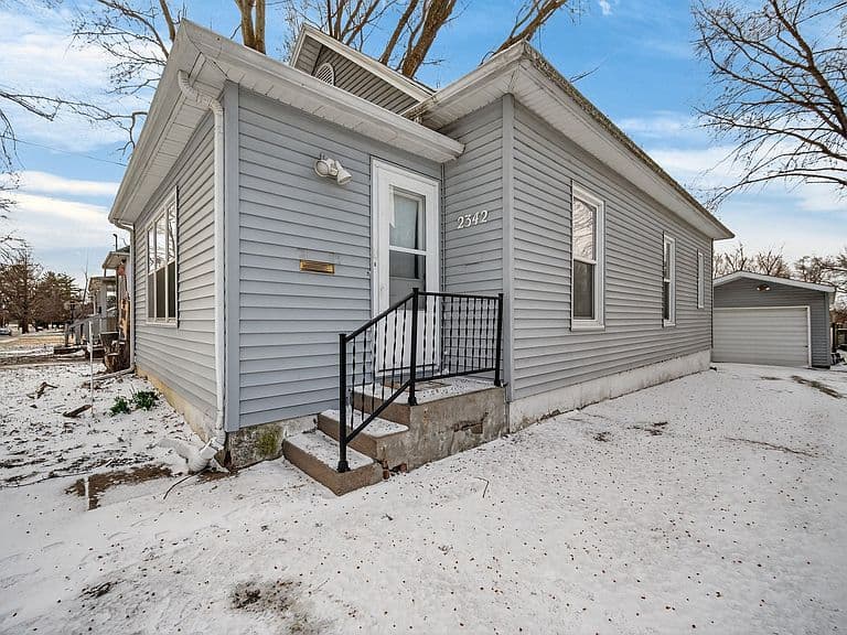 Listing photo 4