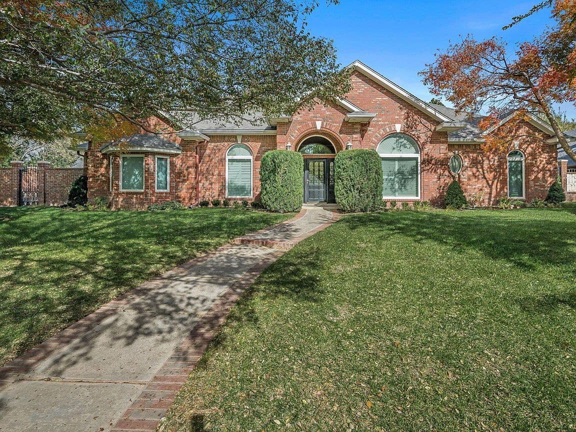Primary listing photo