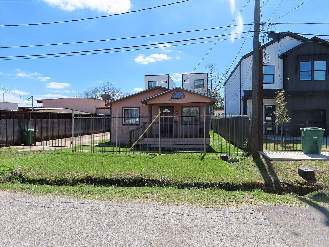 Primary listing photo