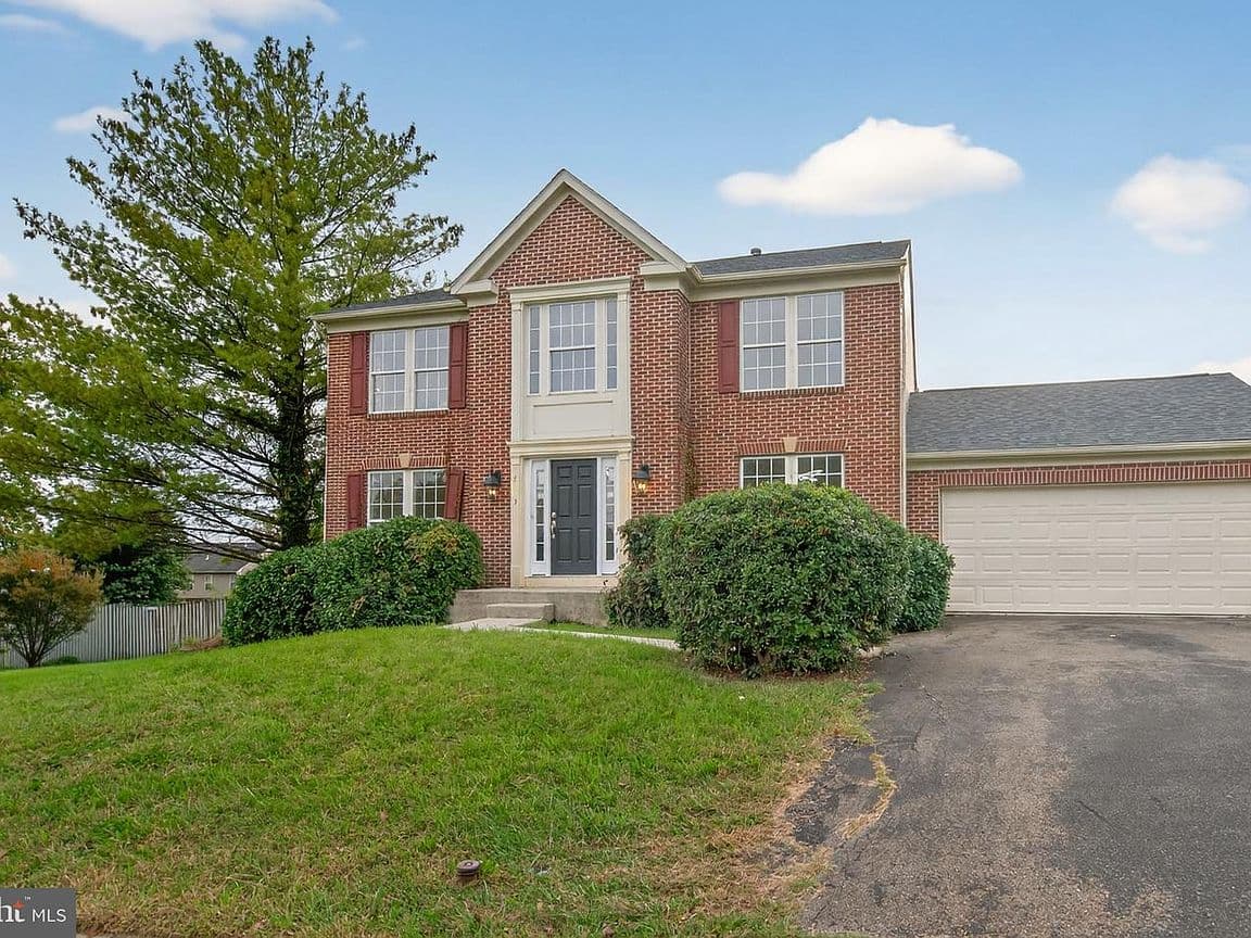 Primary listing photo