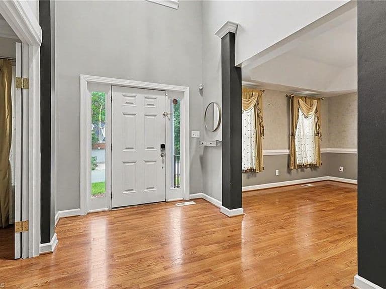 Listing photo 5