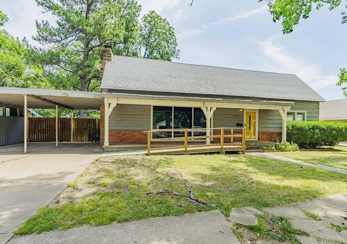 Primary listing photo