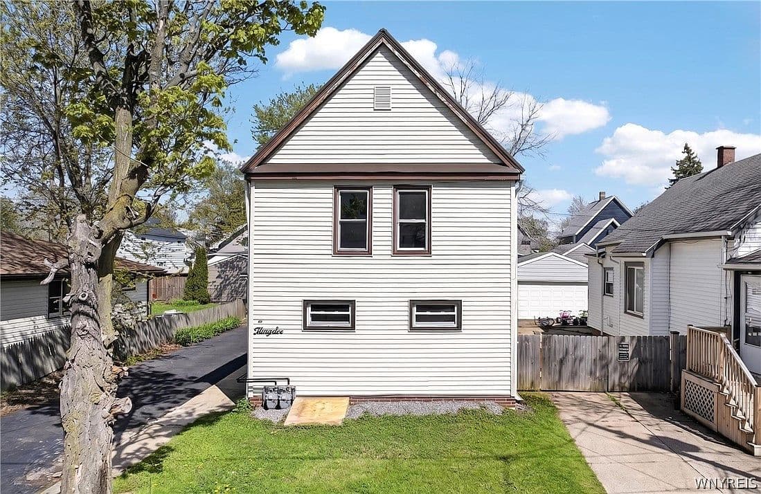 Primary listing photo