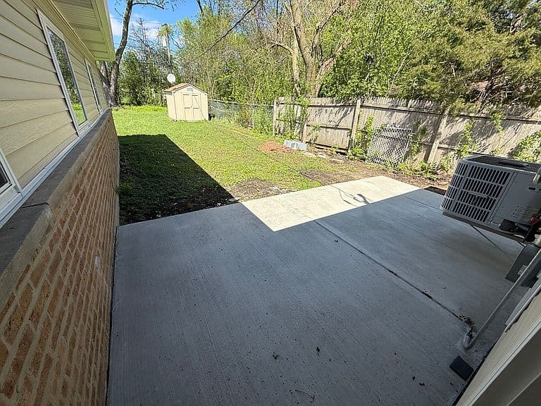 Listing photo 5