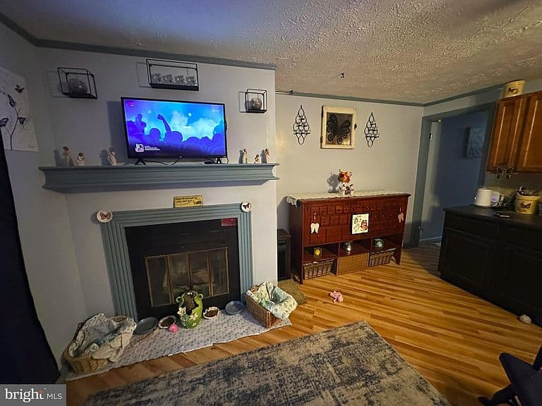 Listing photo