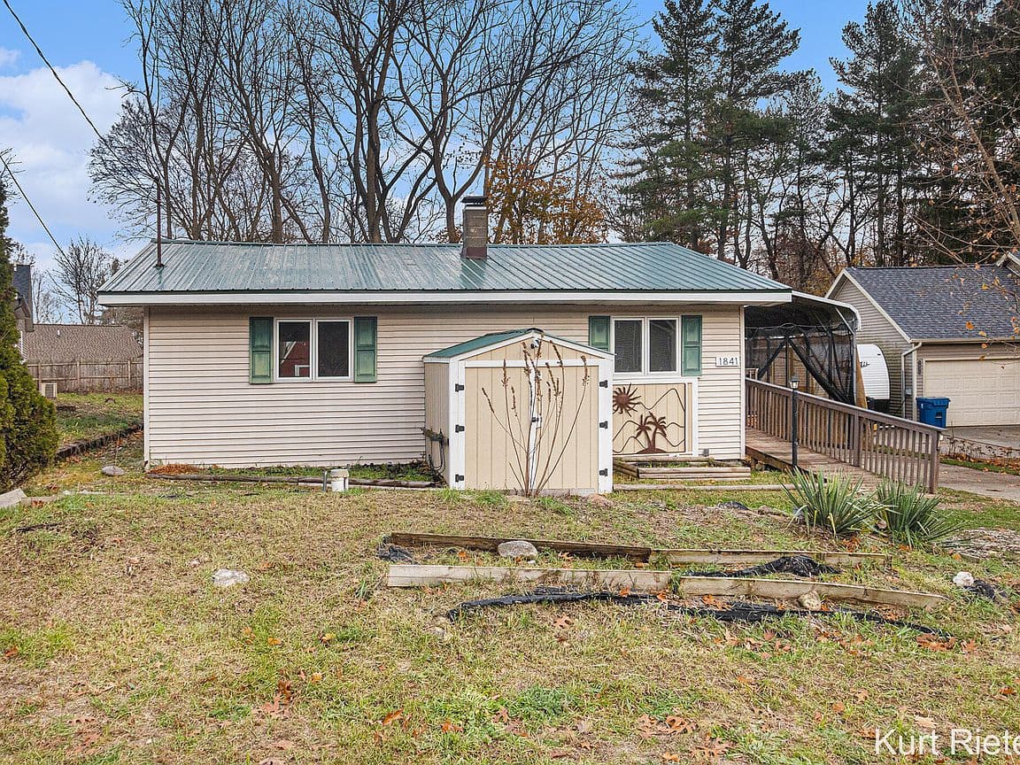 Primary listing photo