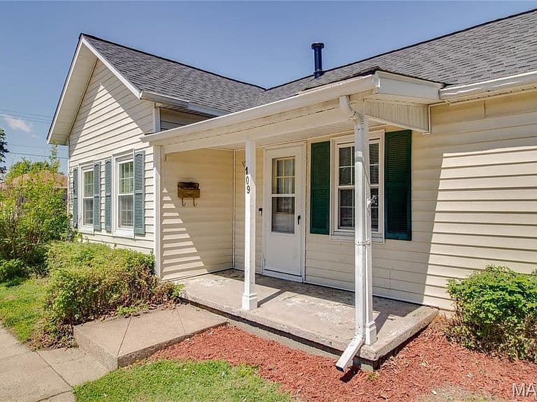 Listing photo 4