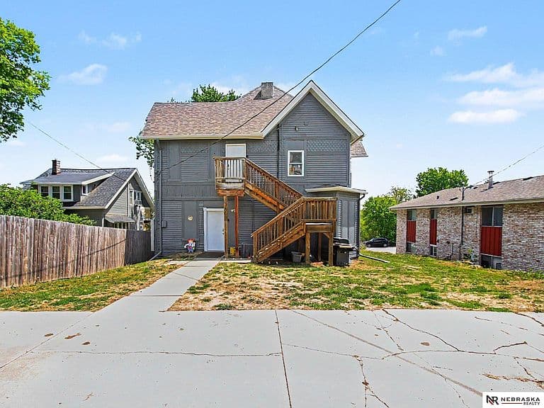 Listing photo 4