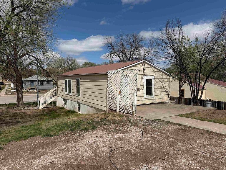Listing photo 3