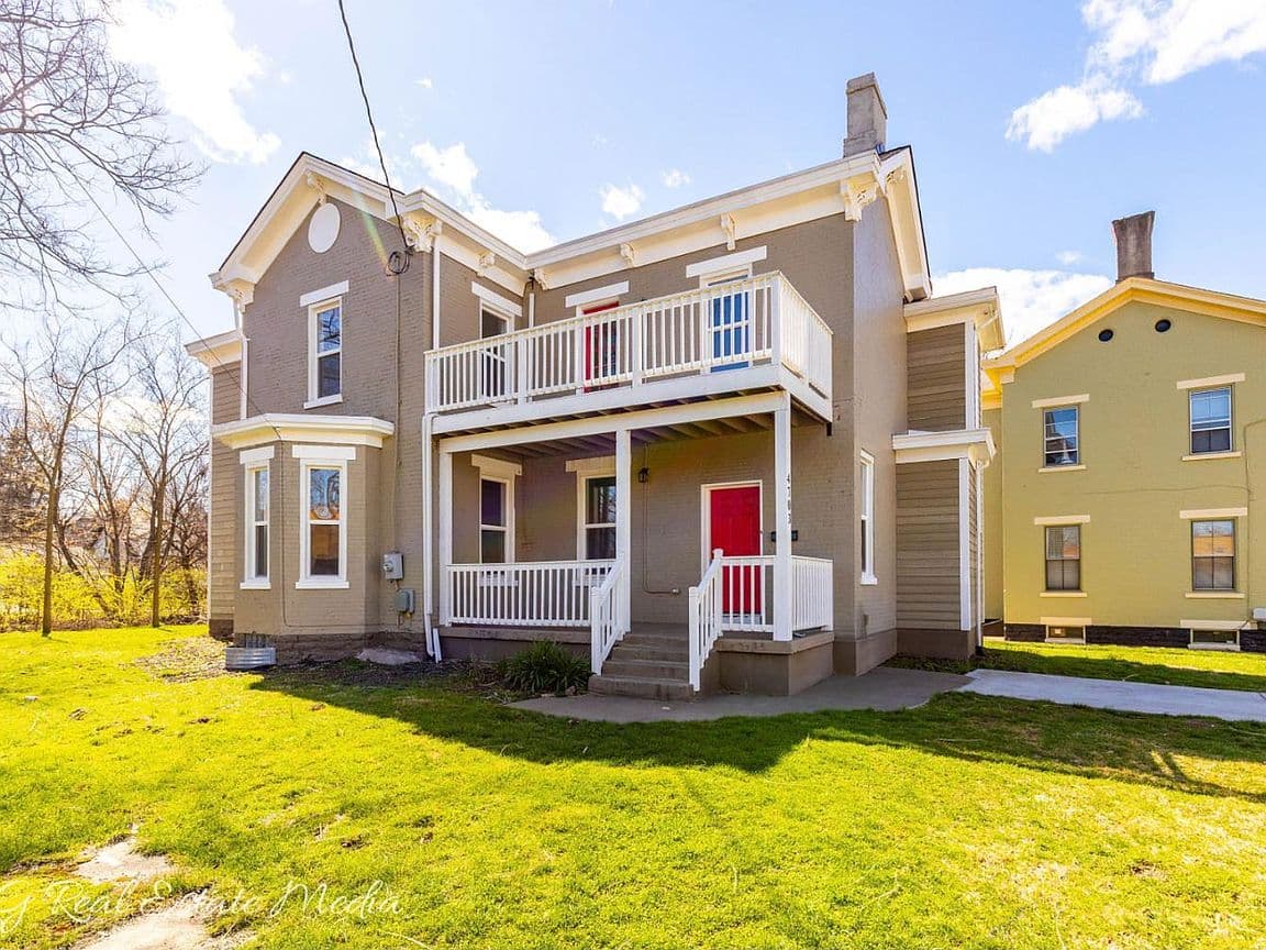Primary listing photo