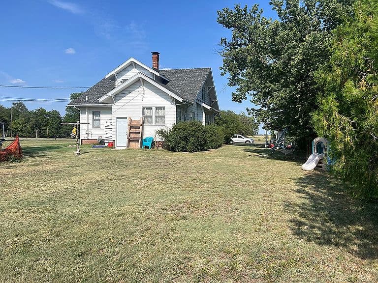 Listing photo 4