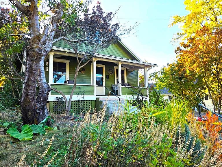 Listing photo