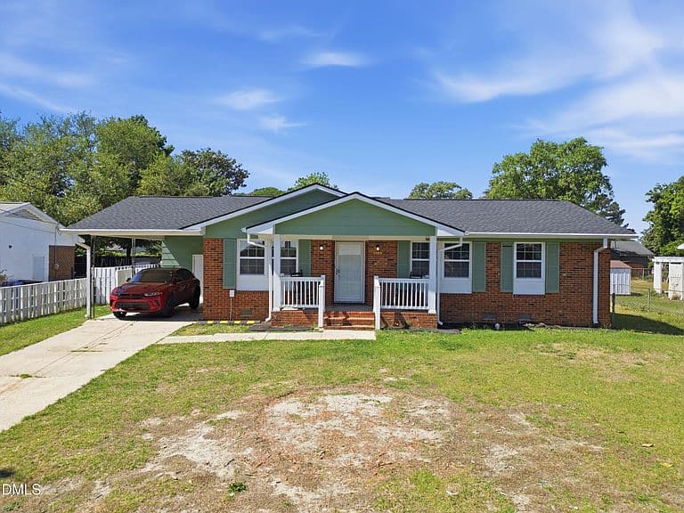Listing photo 2