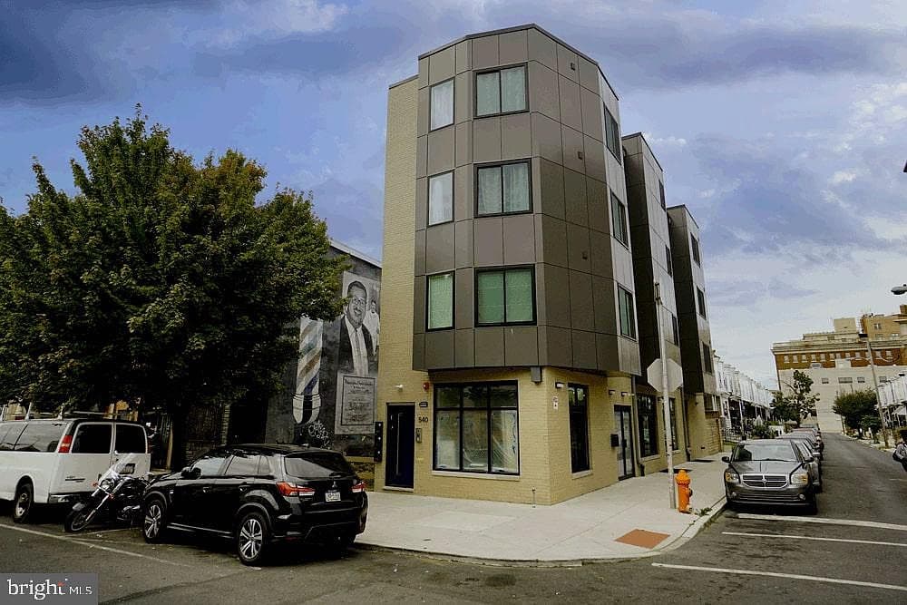 Primary listing photo