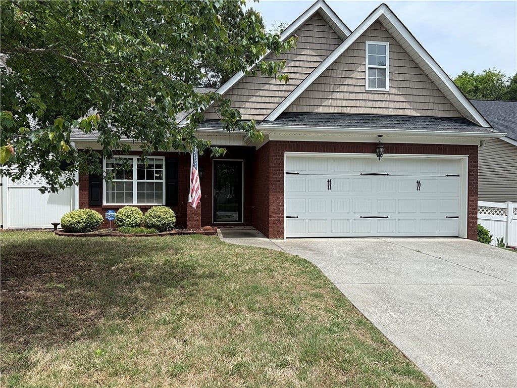 Primary listing photo