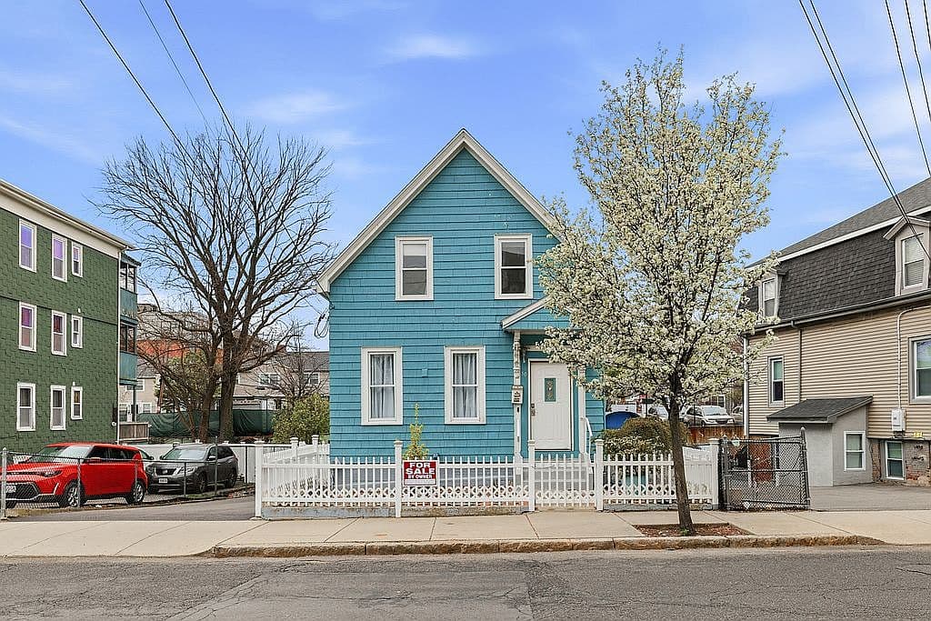 Primary listing photo