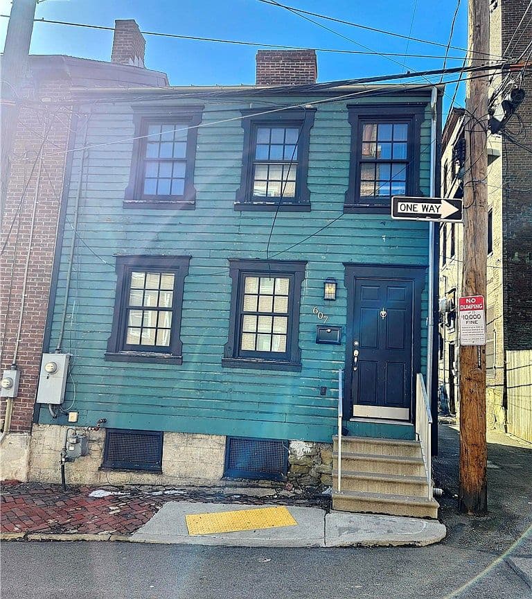 Primary listing photo