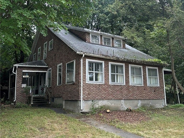 Listing photo
