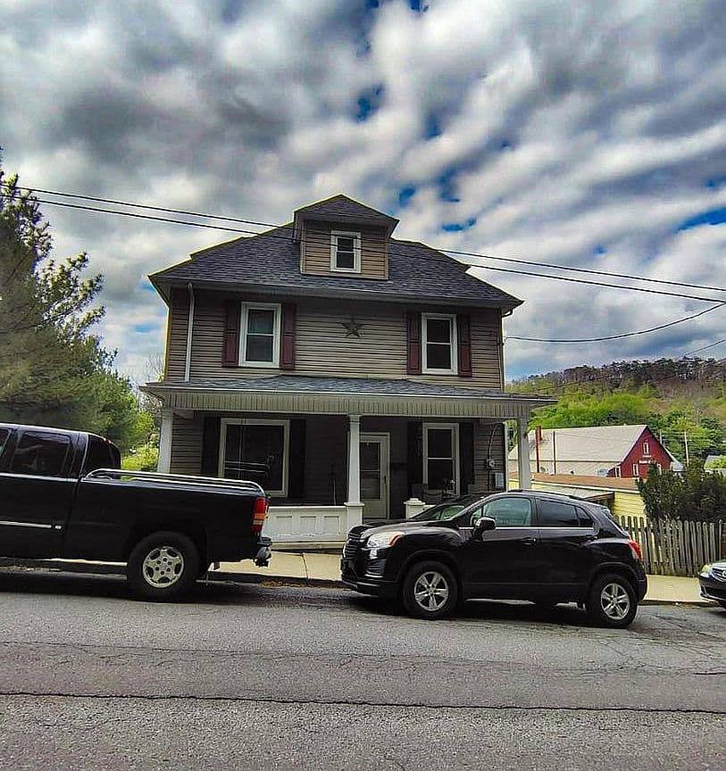 Primary listing photo