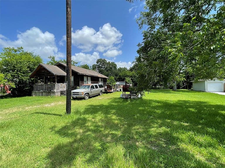 Listing photo 4