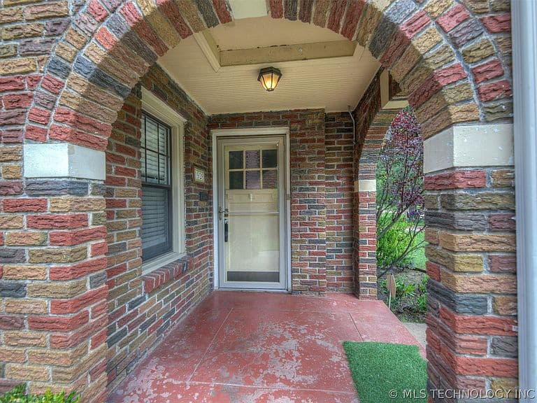 Listing photo 3