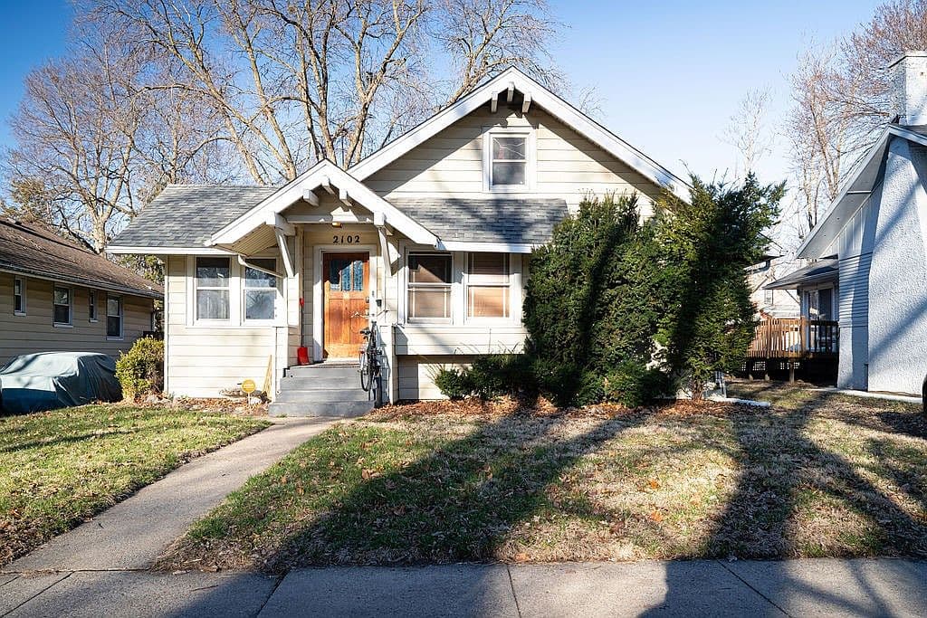 Primary listing photo