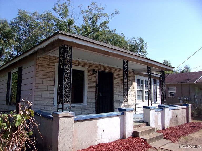 Listing photo