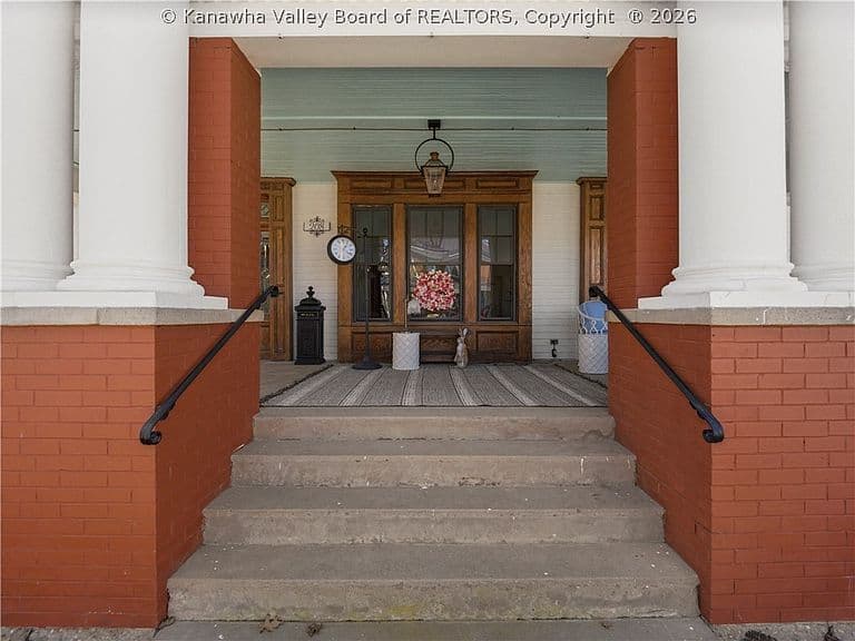 Listing photo 4