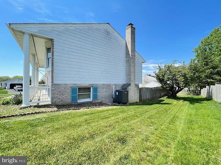 Listing photo 5