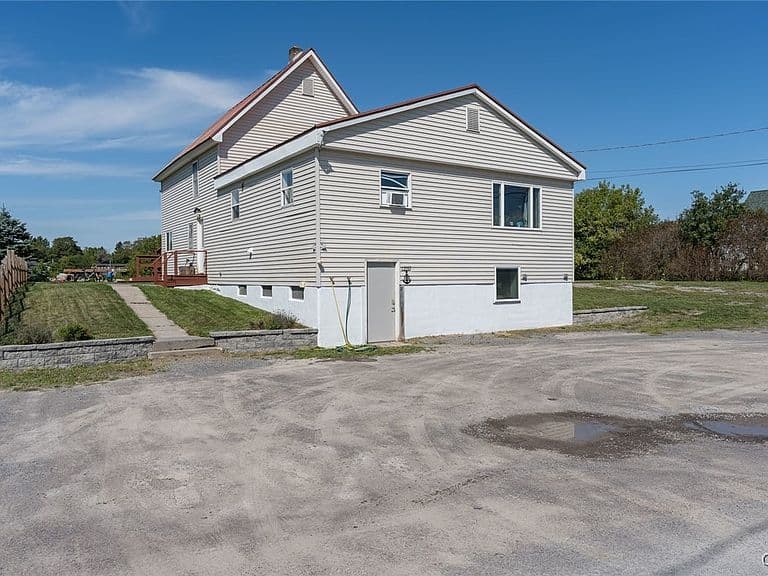 Listing photo