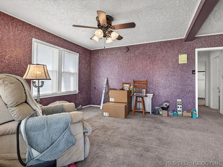 Listing photo 3