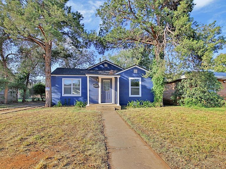 Listing photo 3