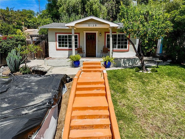 Listing photo 4