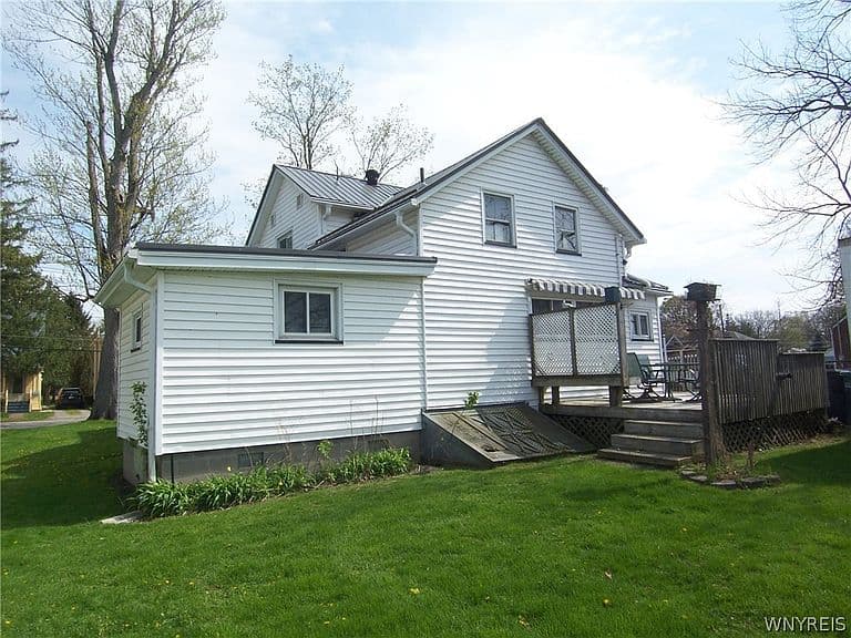 Listing photo 4