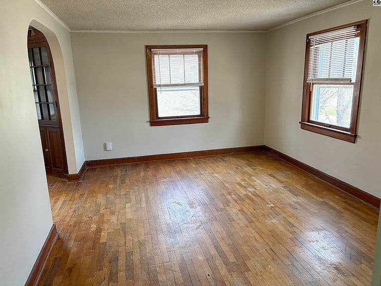 Listing photo 4