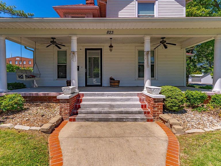 Listing photo 5