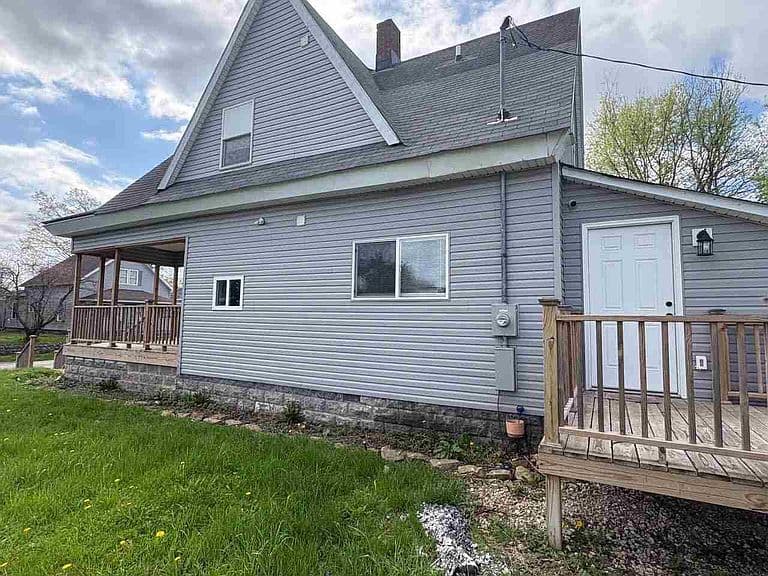 Listing photo 4