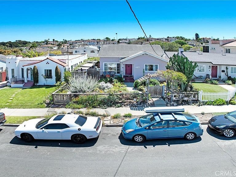 Listing photo 3