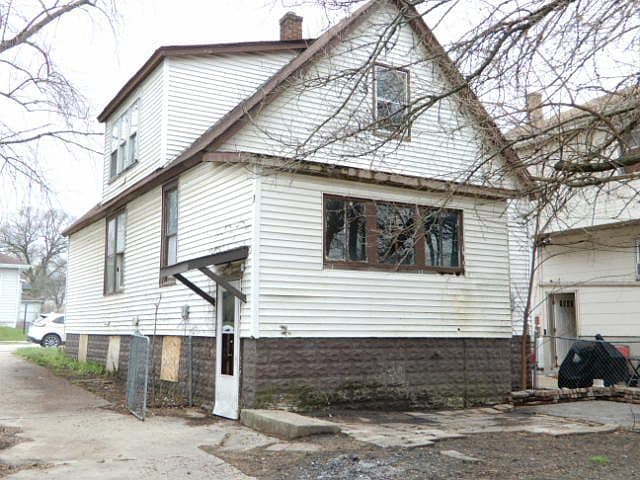 Listing photo 5