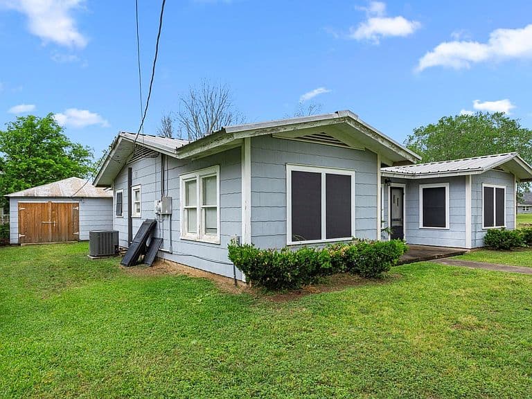 Listing photo 5