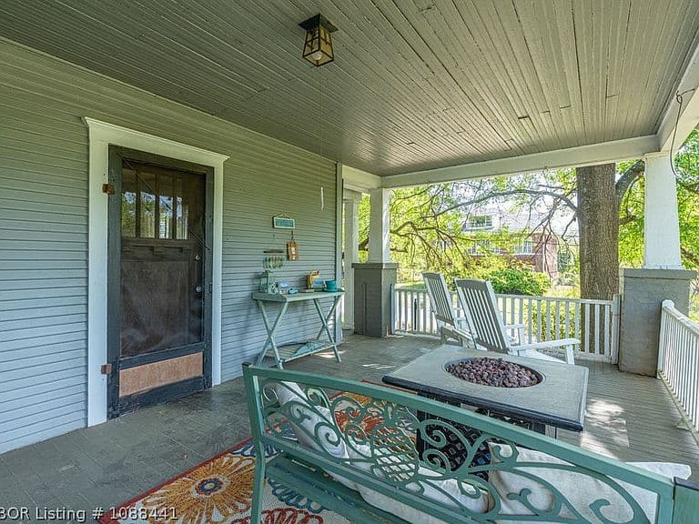 Listing photo 5